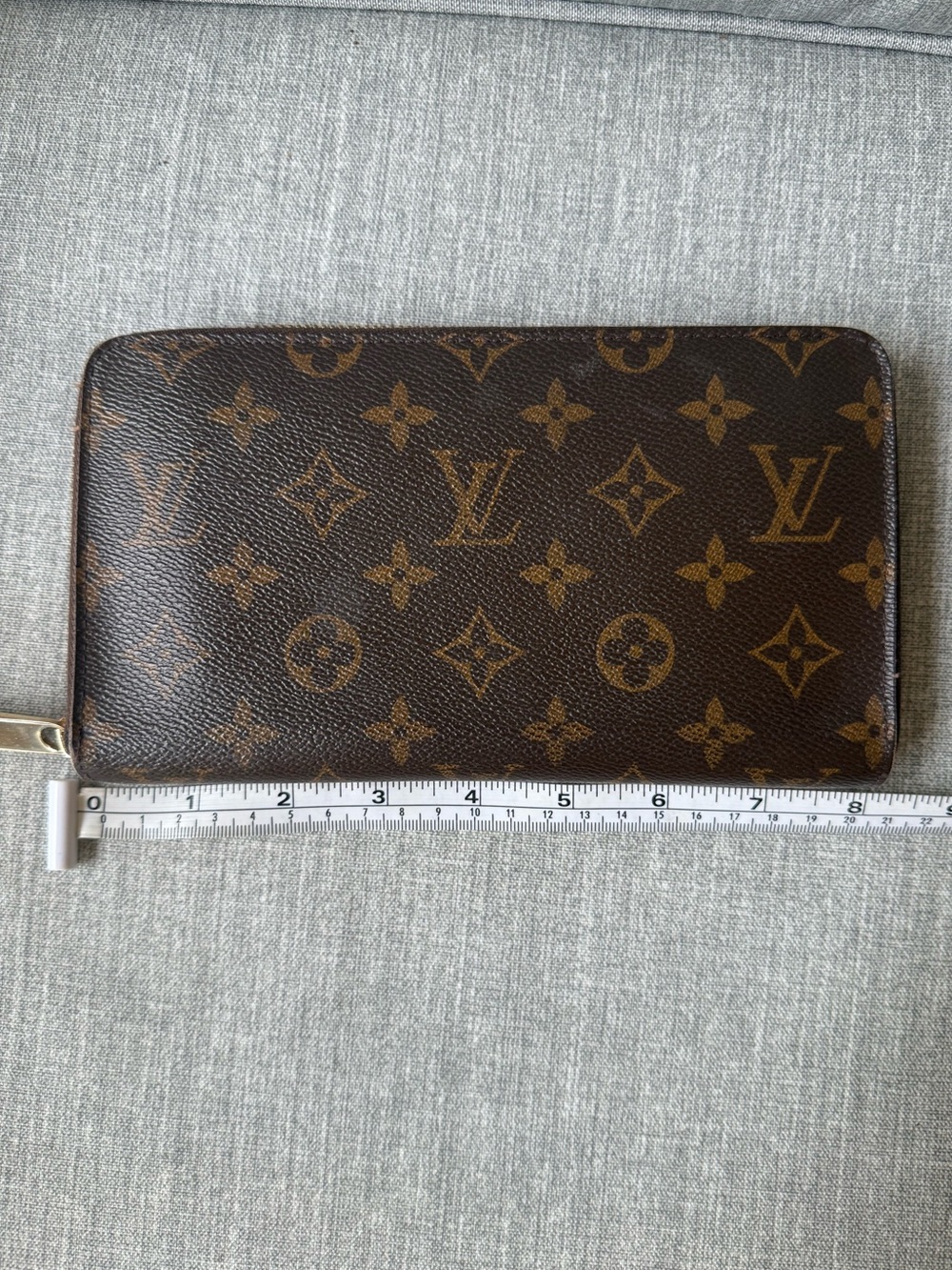 Louis Vuitton Zippy Organizer Wallet - Picture 14 of 15